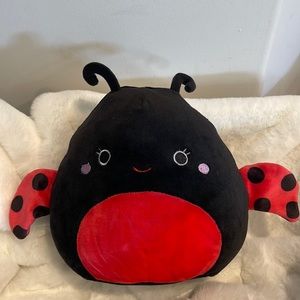 💚4/$20-Squishmallows Trudy the Ladybug 7” butt tags